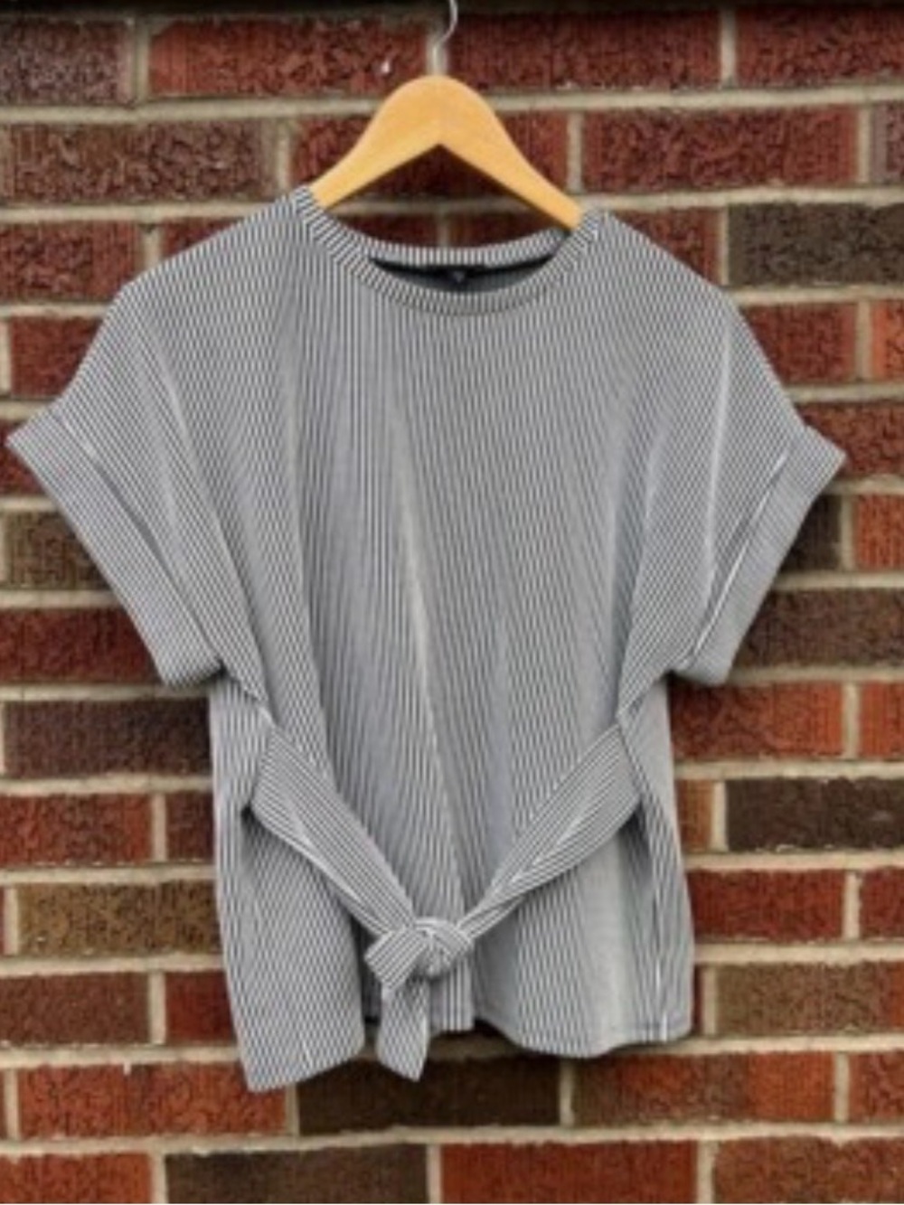 Express Black and White Striped Tie-Front Short Sleeve Blouse